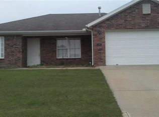 1281 Middlefork Rd, Elkins, AR 72727