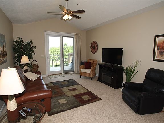 4th image of 213 S Highway 71 Unit D302