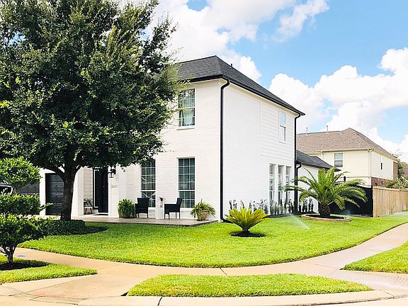 5th image of 4827 Vintage Grove Ct