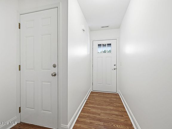 3rd image of 322 Tamarack Drive