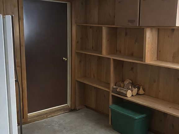4th image of 150 Wilderness Dr