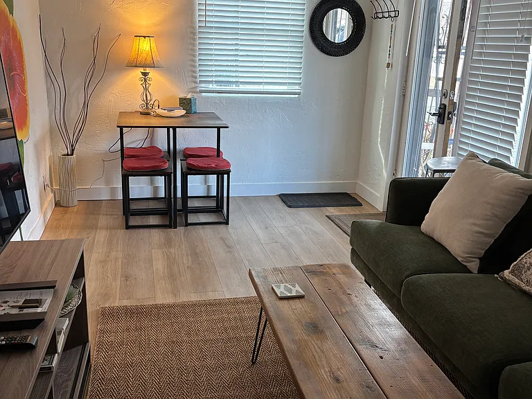 1559 W Shelley Ave #A — Photo 5