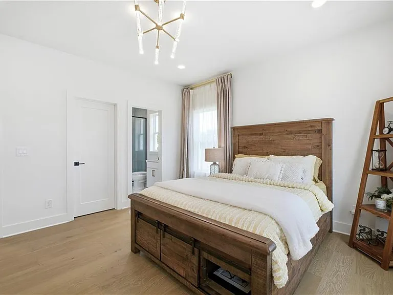4510 Hawthorn Cir — Photo 43