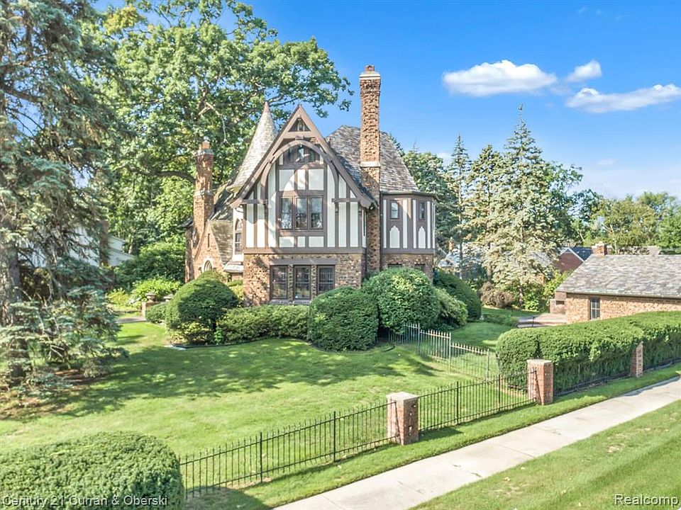 1351 Kingsbury Ave, Dearborn, MI 48128 MLS 20230064217 Zillow