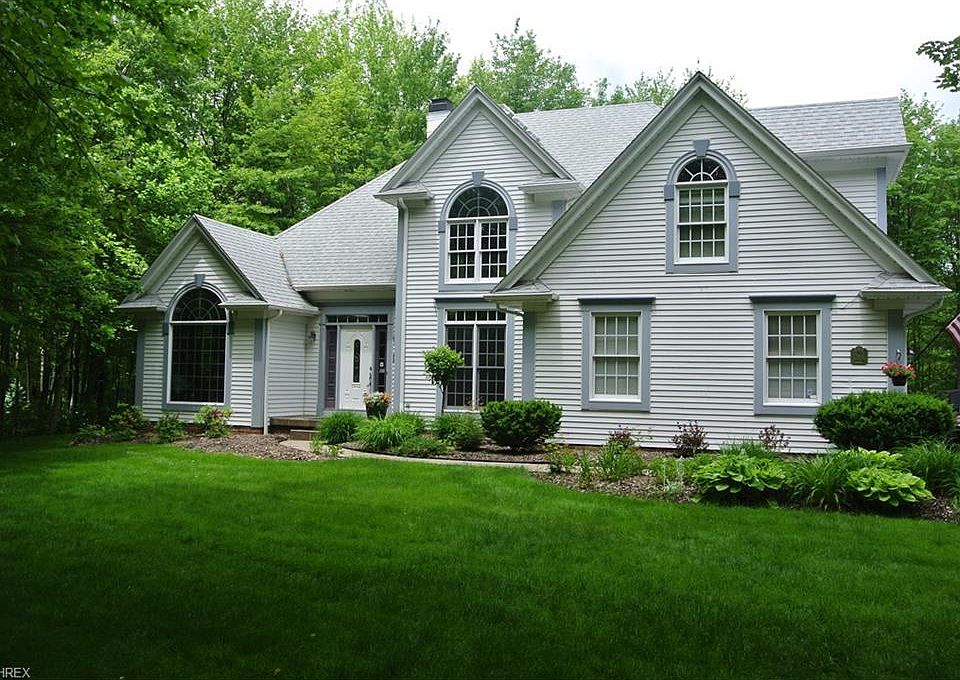 1st image of 470 River Glen Dr