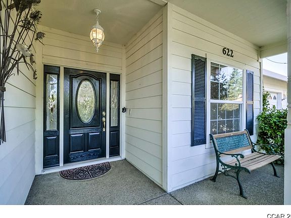4th image of 622 Stanford Ct