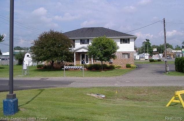 1st image of 6983 Thelman Ave