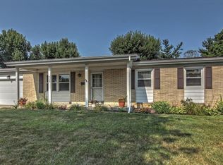 715 Maple Ln, Crown Point, IN 46307