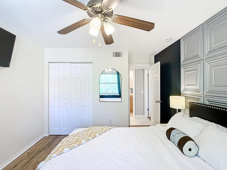 2400 Feather Sound Dr #421 — Photo 33