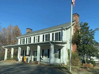 1st image of 230 Johnson St