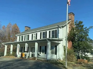 230 Johnson St photo 1