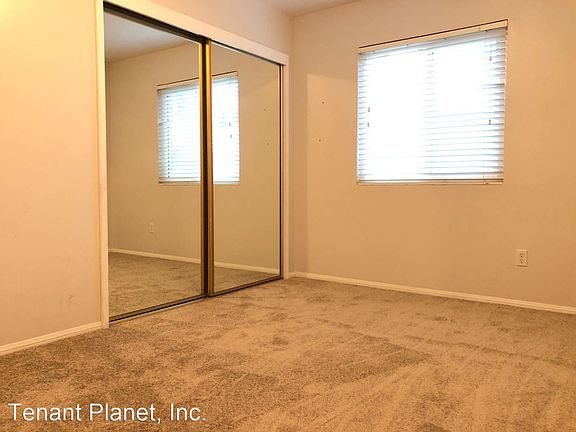 4th image of 9340 Manor Dr
