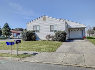 198 Liberta Dr, Toms River, NJ