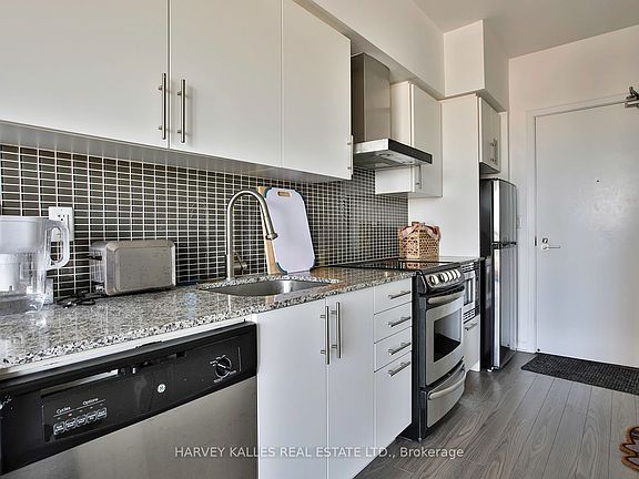 4th image of 352 Front St W #2309