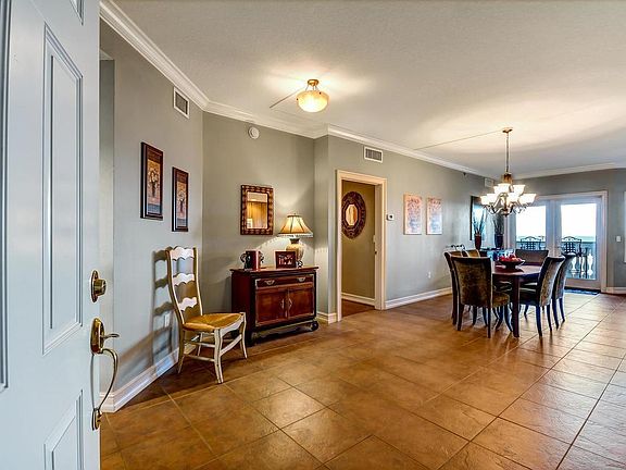 5th image of 2811 Atlantic Ave Unit 202