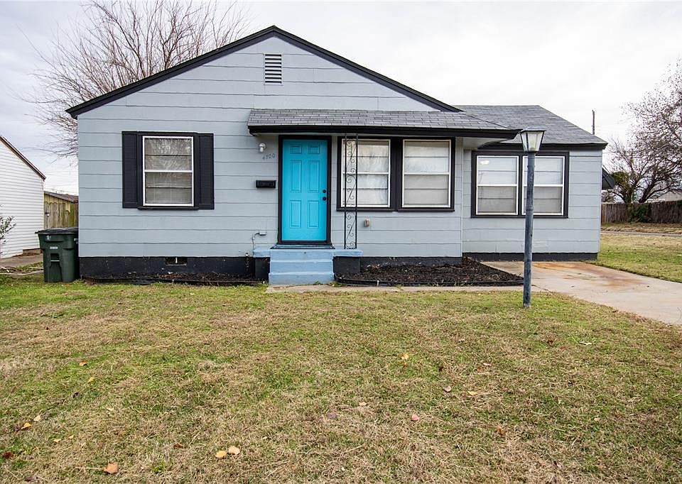 1st image of 4700 SE 26th St