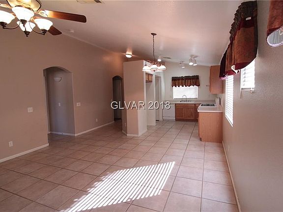 2nd image of 3341 Blue Ash Ln
