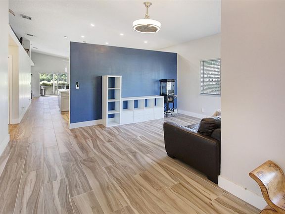 5th image of 4280 SW 11th Street
