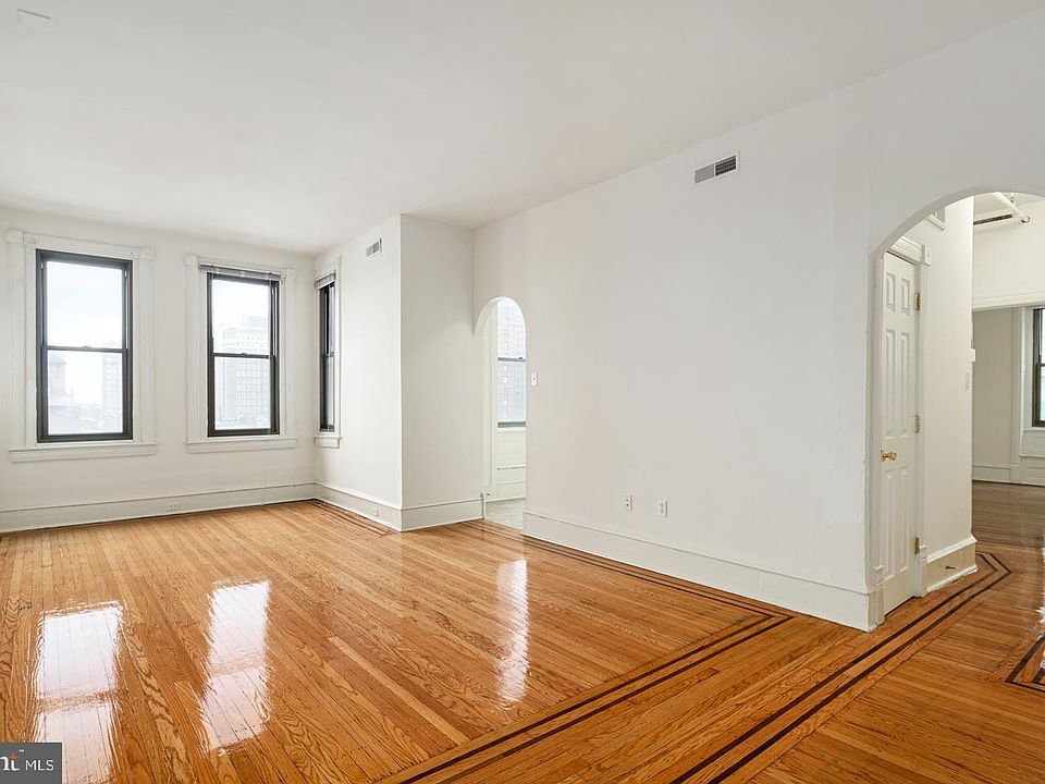1st image of 1530-32 Spruce St #725