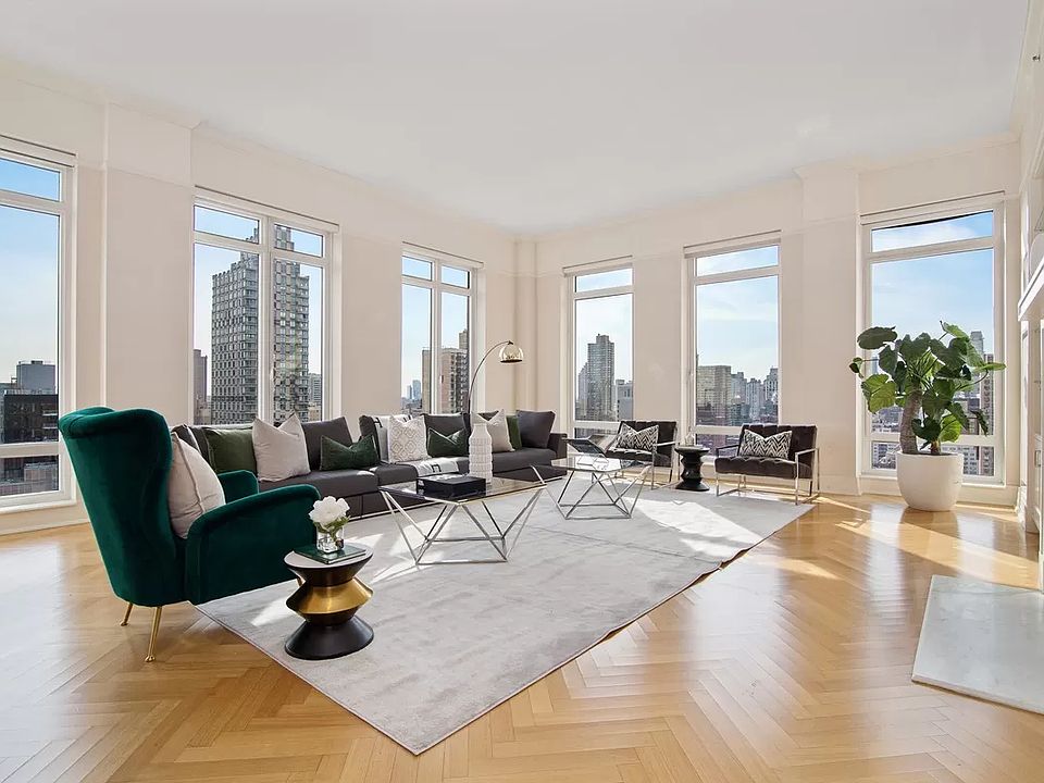 1st image of 205 E 85th St Penthouse 2