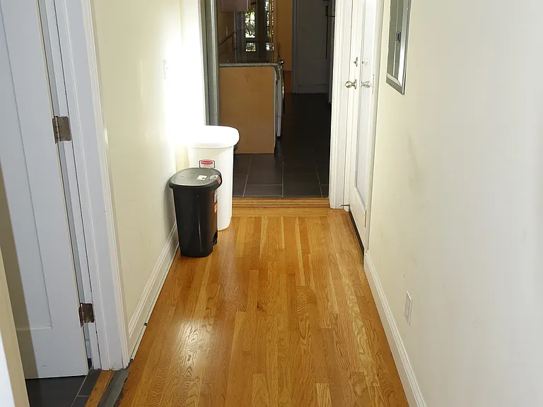 2573 Virginia St #B — Photo 16