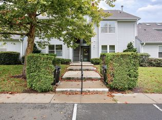203 Forsythia Ln, Englishtown, NJ 07726