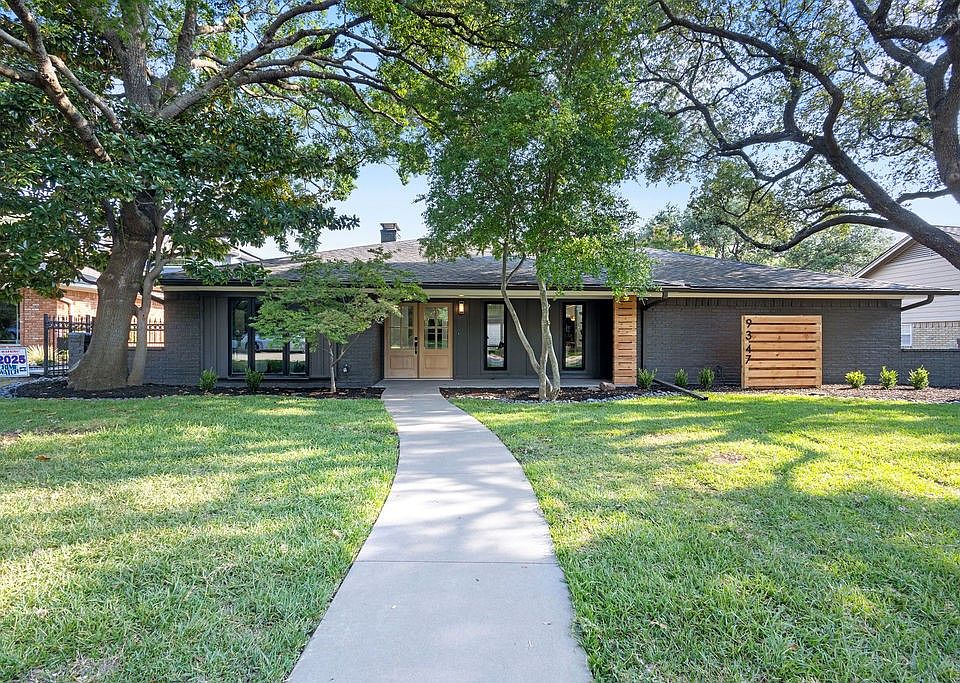 1st image of 9347 Briarhurst Dr