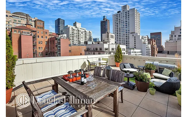 Sold by Douglas Elliman | media 16