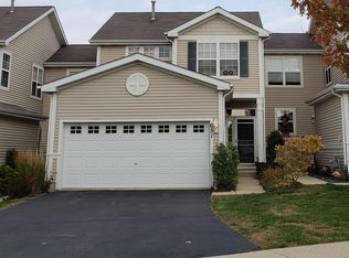 651 N Fox Trl, Round Lake, IL 60073