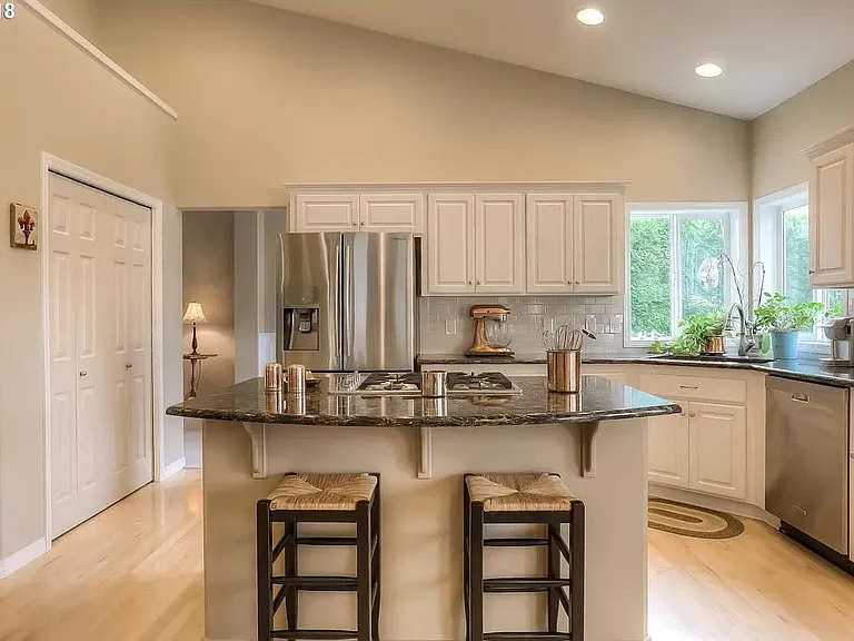 5919 Poppy Hills St SE — Photo 2