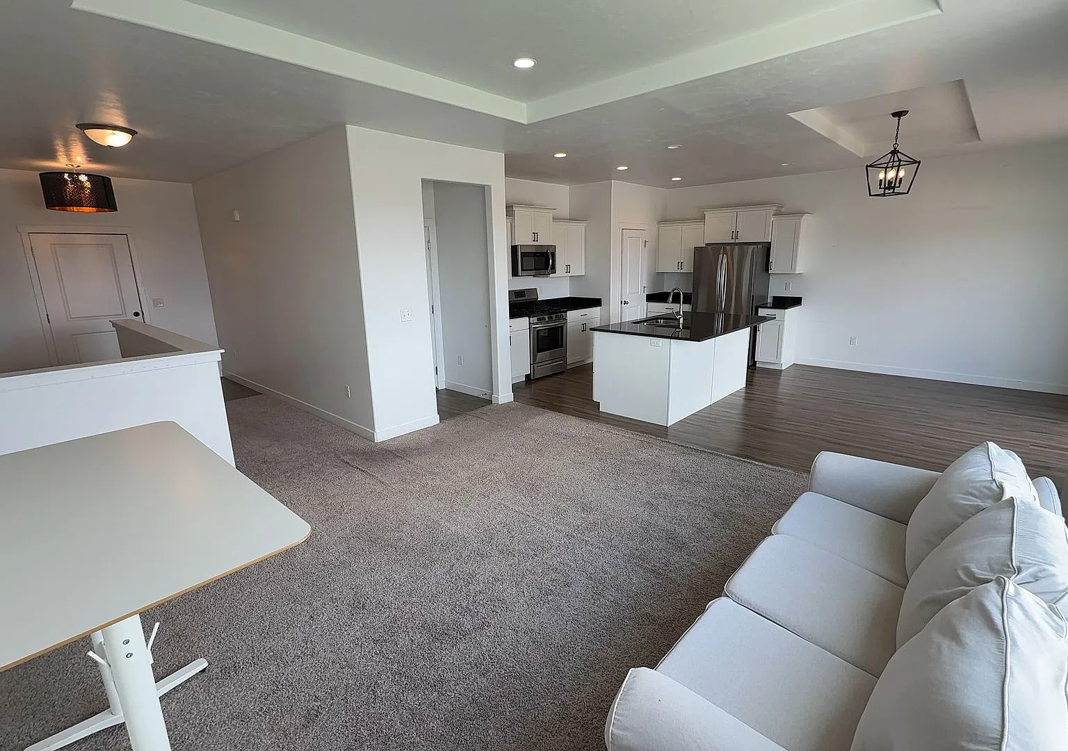 8285 N Lakeshore Drive — Photo 4
