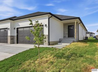 11755 S 125th St, Papillion, NE 68046
