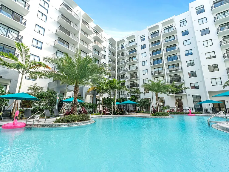 Leksa at Cityplace — Photo 9