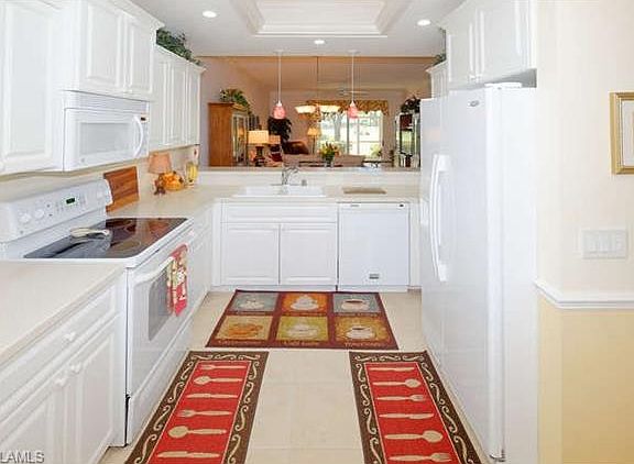 2nd image of 10517 Washingtonia Palm Way APT 3915