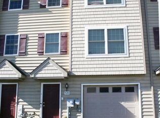 520 Kentwell Dr, York, PA 17406