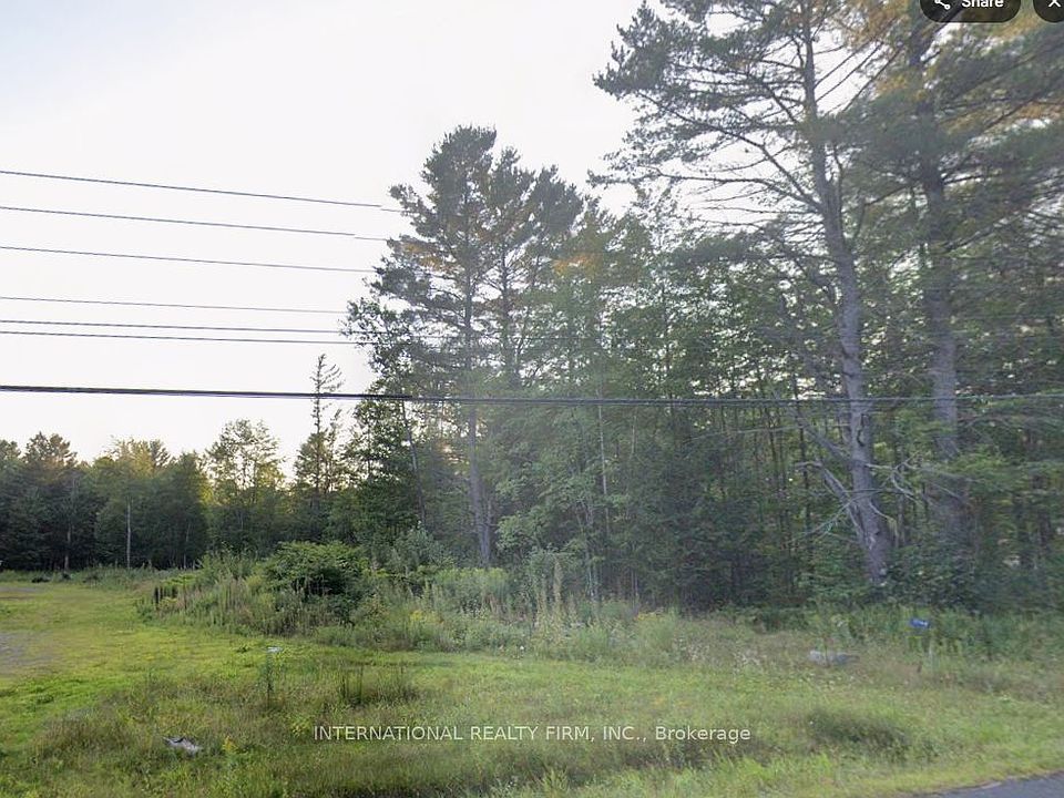2nd image of 1744 Gravenhurst Pkwy