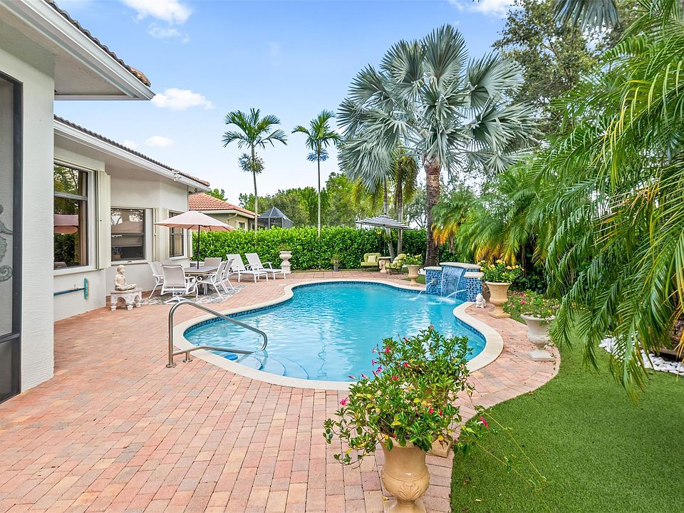 1st image of 9266 Isles Cay Drive