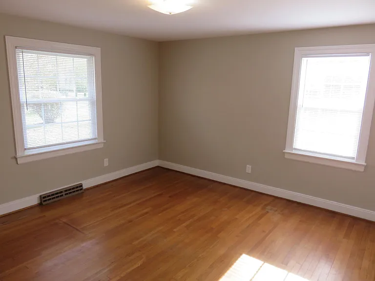 5906 New Osborne Tpke — Photo 11
