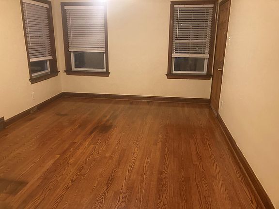 3rd image of 6627 Devonshire Ave APT 2E