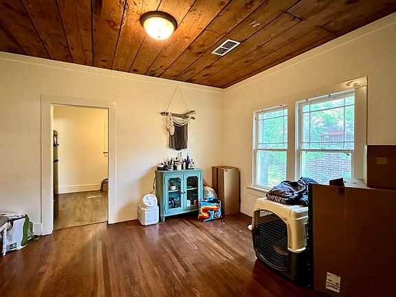 5th image of 113 S Crawford St