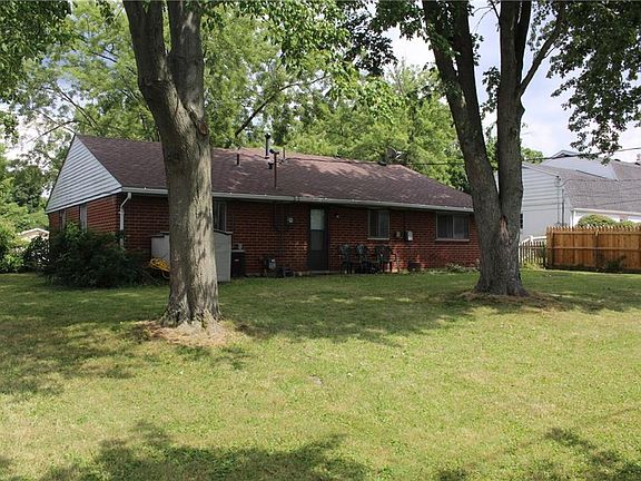 3rd image of 702 Gibraltar Ave
