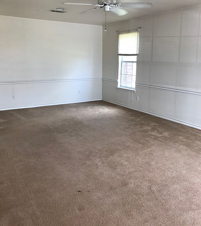 2nd image of 378 S Memorial St APT 104