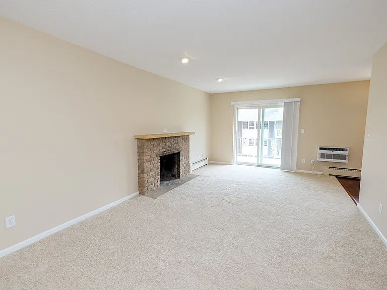 Parkview Court — Photo 14
