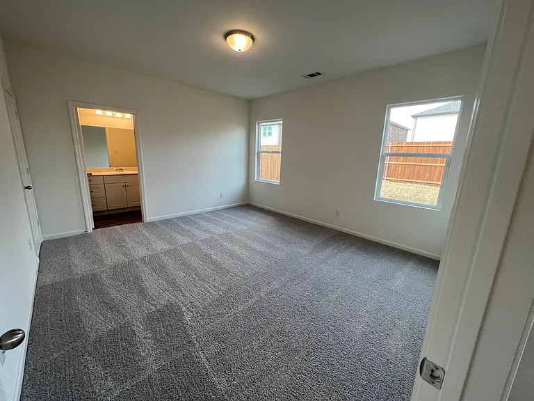 1710 Washington St — Photo 11