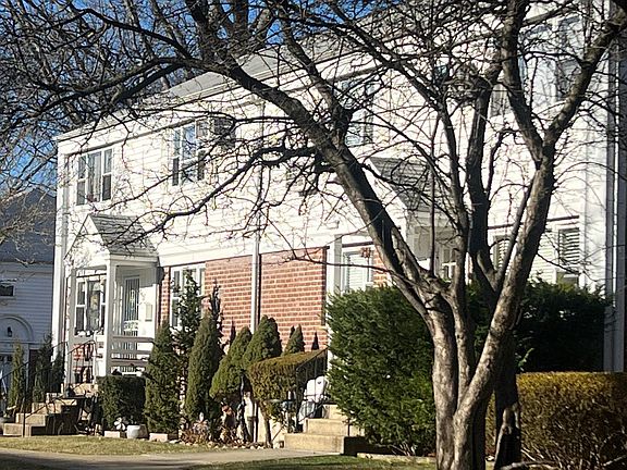 2nd image of 15-70 212th St Unit 256