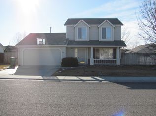 2915 W Santa Clara Dr, Meridian, ID 83642