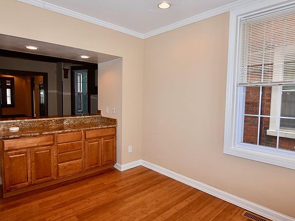 4th image of 4531 Sansom St #I