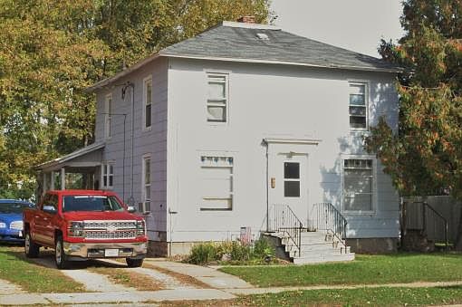 2nd image of 418 E Montgomery St