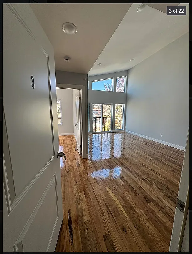 Building Photo - 832 S 19th St #3