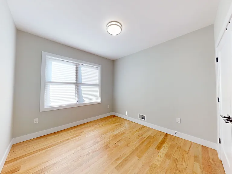 353 Boyden Ave — Photo 14